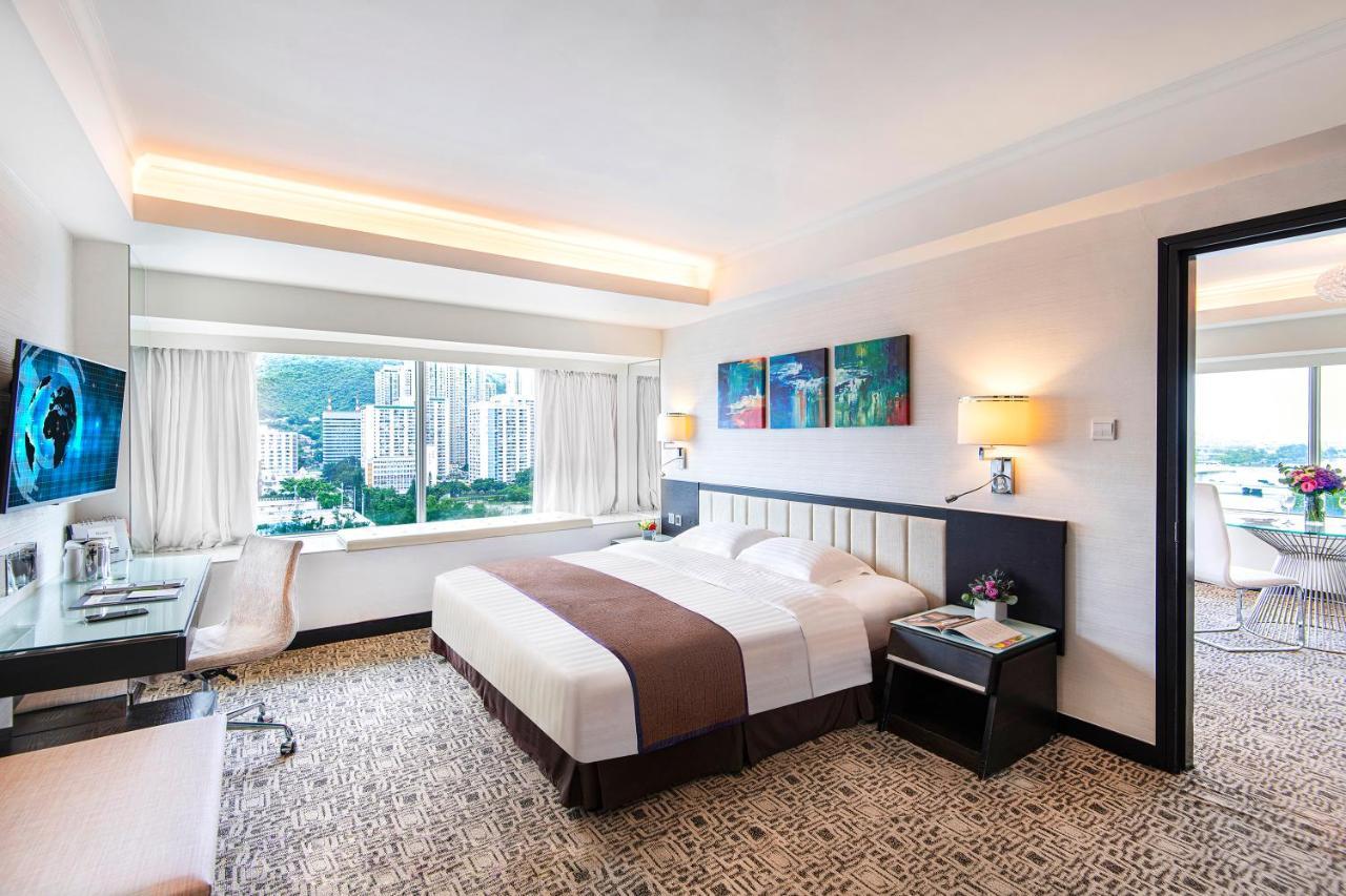 Regal Riverside Hotel Hong Kong Exterior foto
