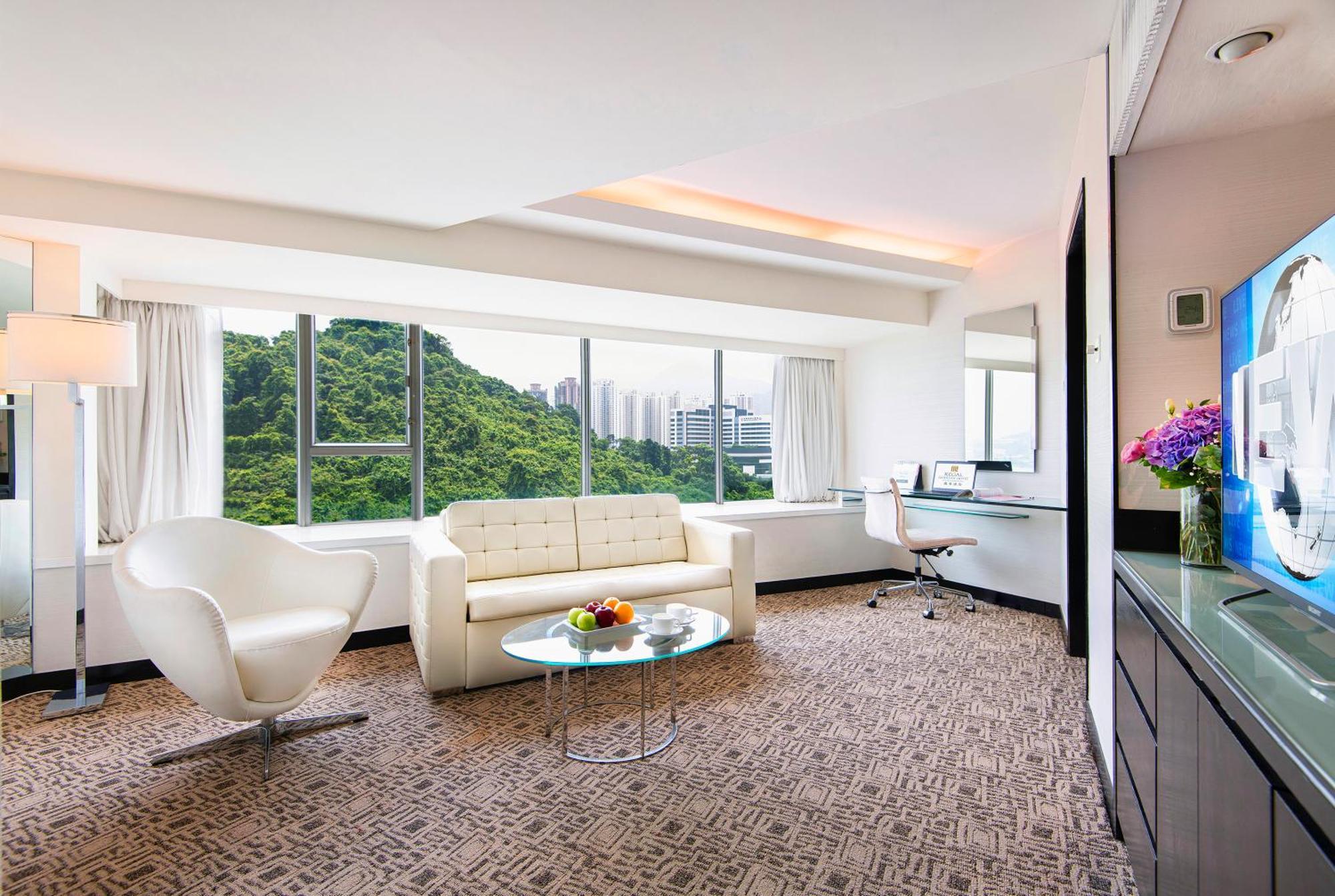 Regal Riverside Hotel Hong Kong Exterior foto